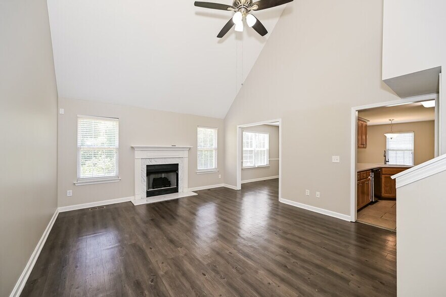 Building Photo - 1594 Laurel Ledge Dr