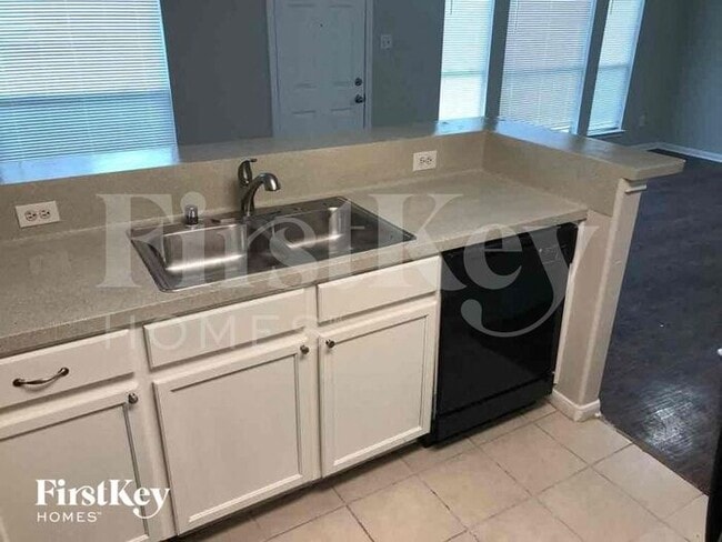 Building Photo - 17919 Greenbriar Park Dr