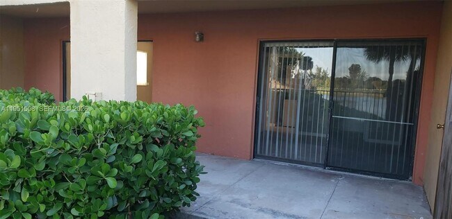 Building Photo - 5200 NW 31st Ave