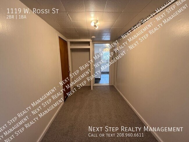 Building Photo - 1119 Rossi St