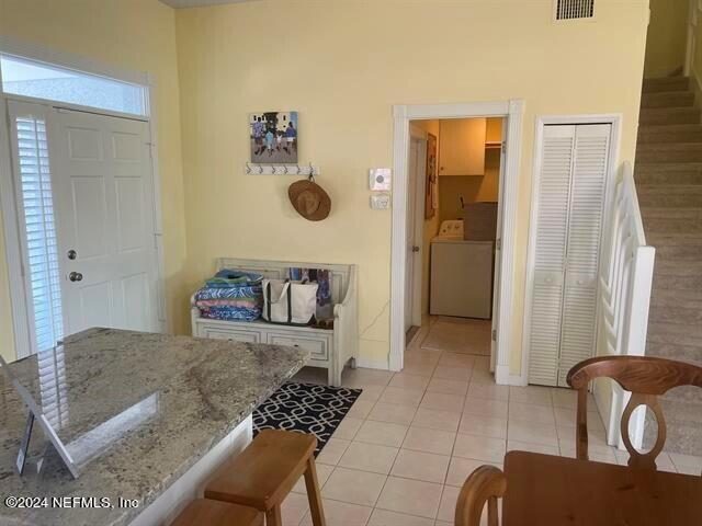 Building Photo - 264 Kingston Dr