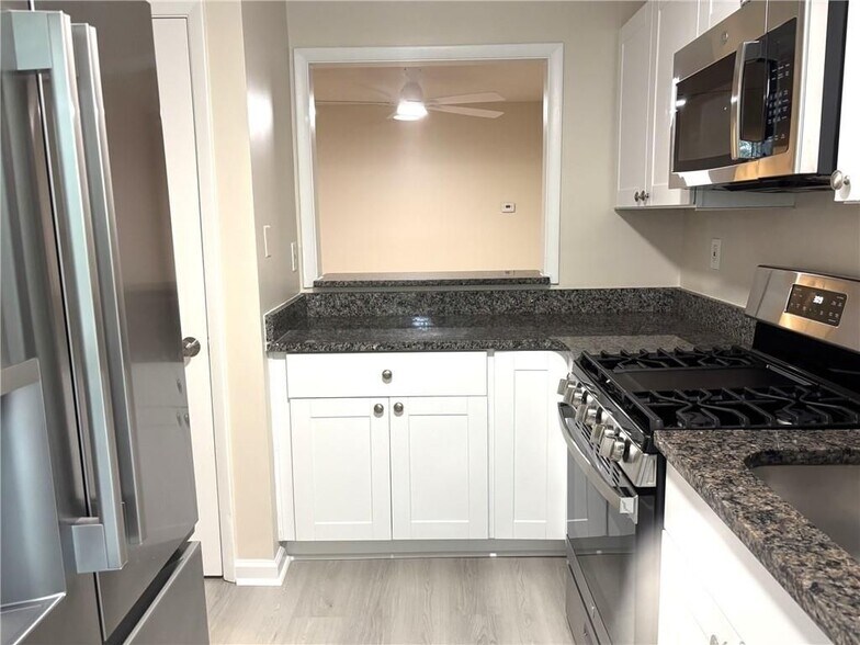 Building Photo - 504 Wynnes Ridge Cir
