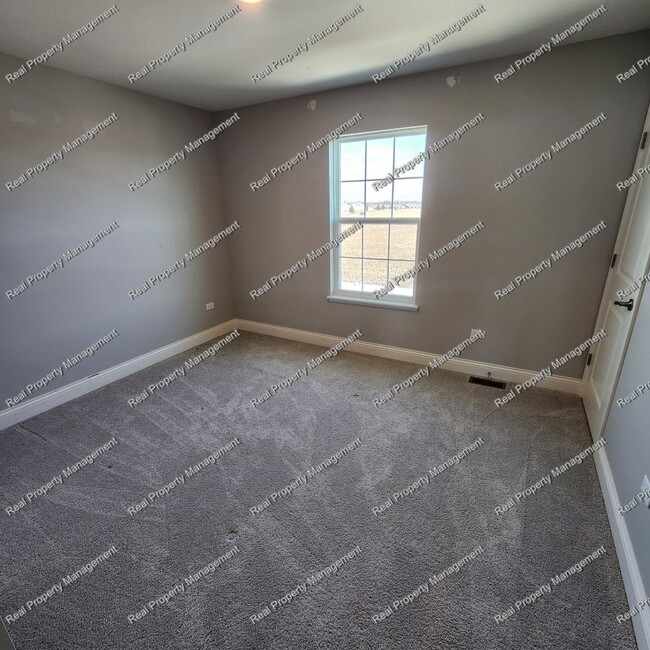 Building Photo - Gorgeous Cedar Lake 4 Bedroom Home