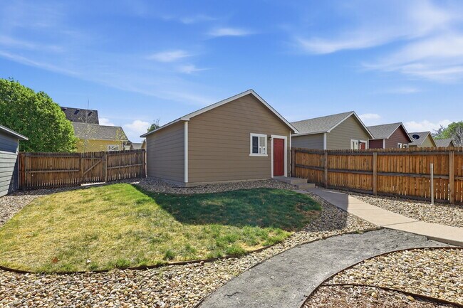 Building Photo - $2,245.95, 3 Beds - 3.5 Bath, Single Family Home in Colorado Springs with 2 Car Attached Garage!