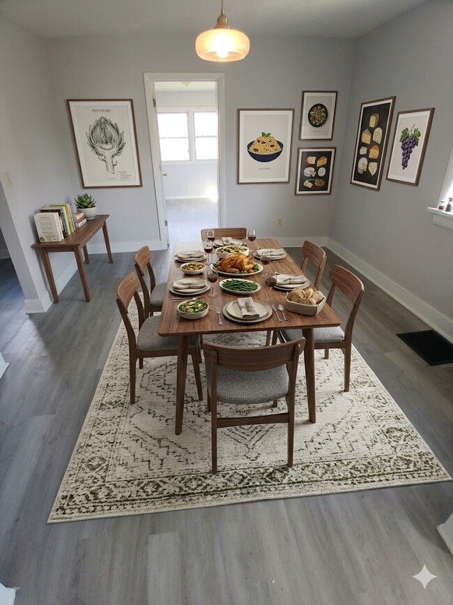 Building Photo - 1413 Labelle Ave