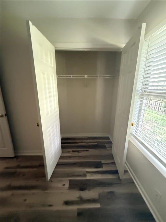 Building Photo - Very Nice 3 Bedroom Home in Hendersonville!