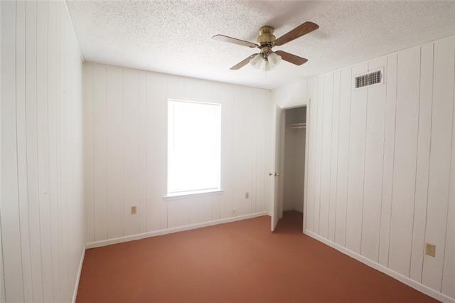 Building Photo - 1010 E Reno Rd