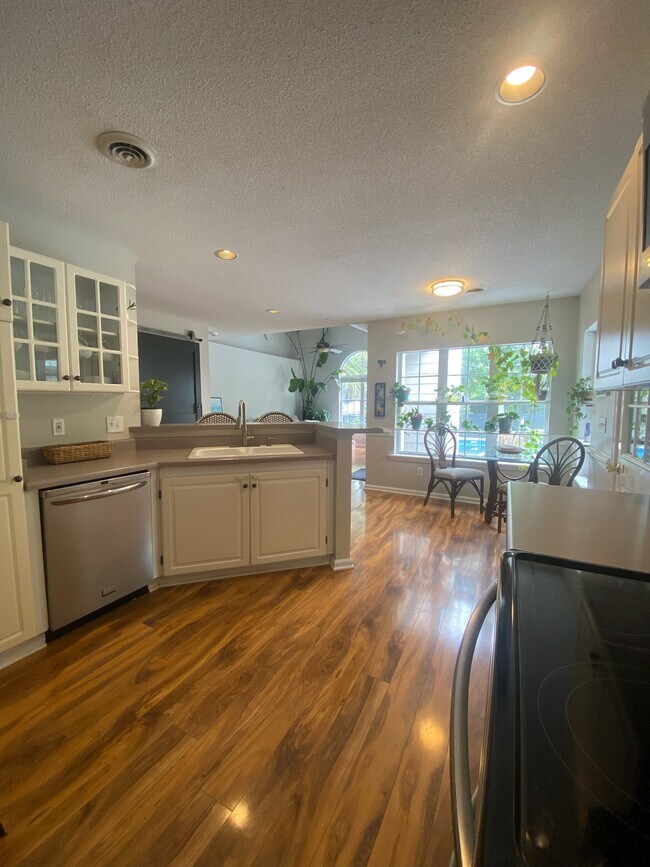 Building Photo - 209 Cannon Rd