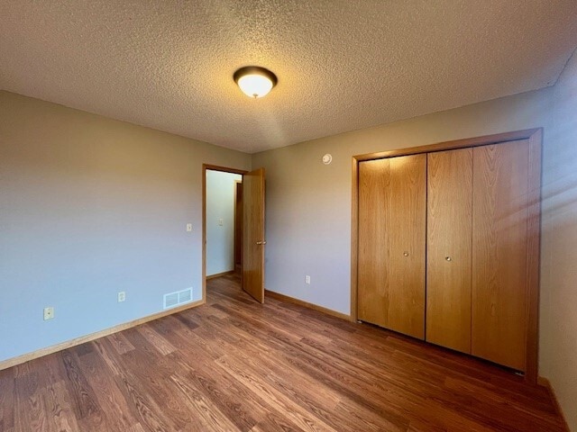 Building Photo - 1028 Park Hill Ct