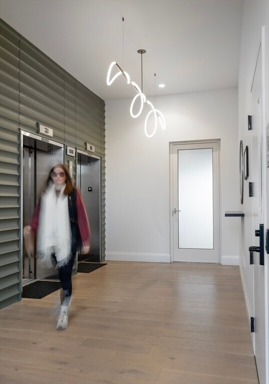 Building Photo - 93 Bennington St