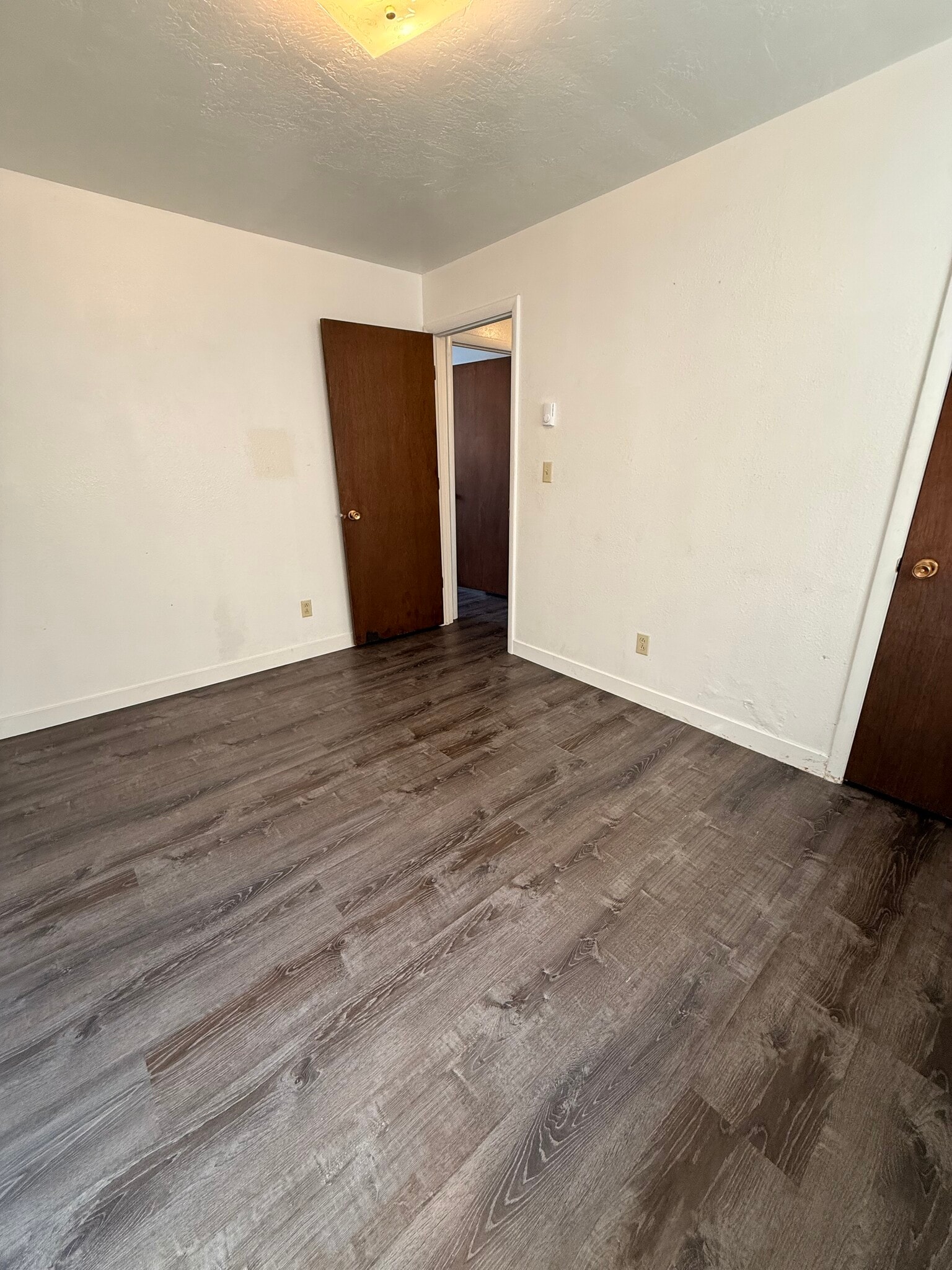Building Photo - 135 Ridgeway Dr