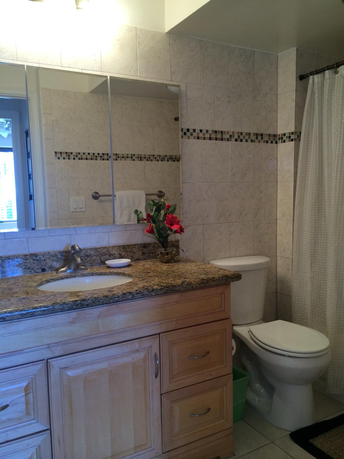 Building Photo - 2140 Kuhio Ave.