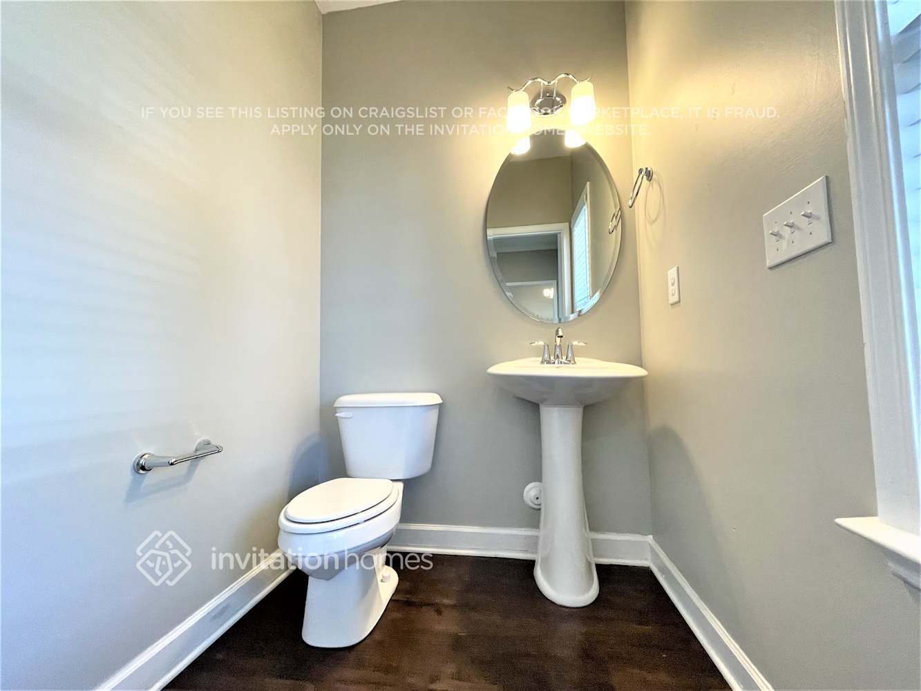 Building Photo - 270 Water Mill Rd