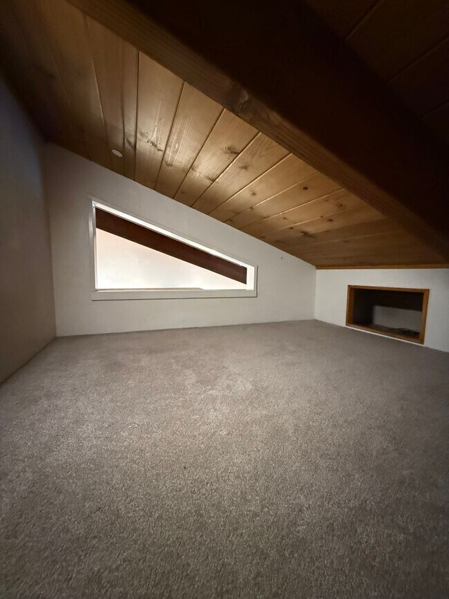 Building Photo - 6500 CA-9