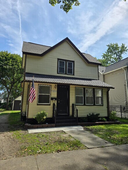Primary Photo - 1204 N Church St