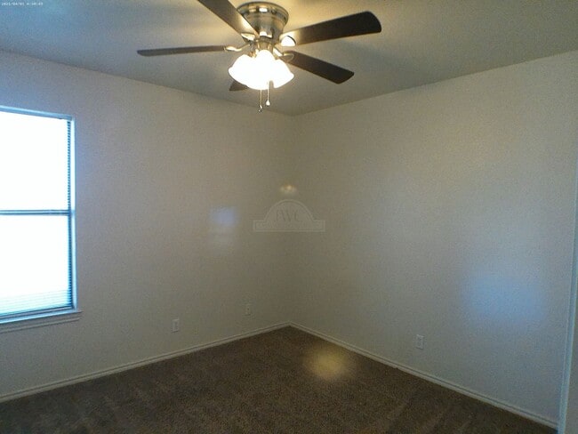 Building Photo - 906 McDaniel Cir