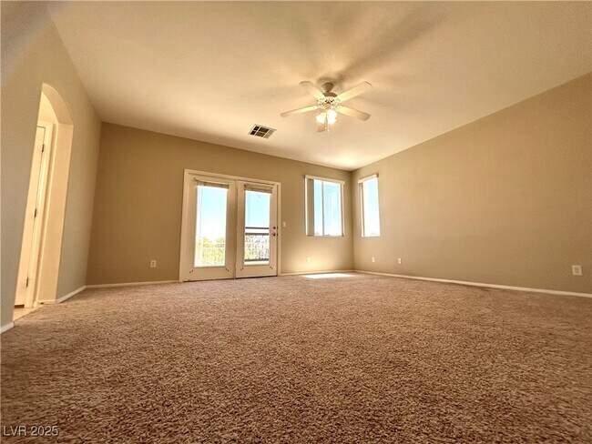 Building Photo - 10824 Vineyard Pass St