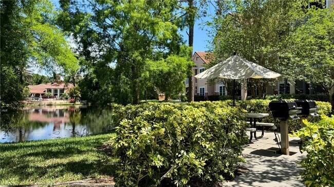Building Photo - 4142 Central Sarasota Pky