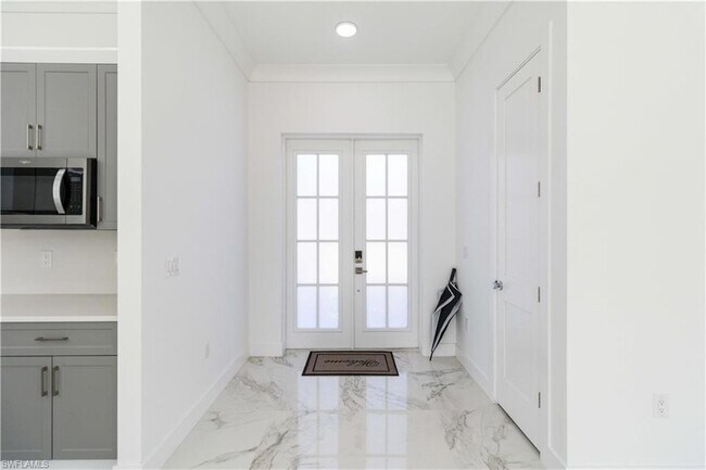Building Photo - 23117 Hammond Ave