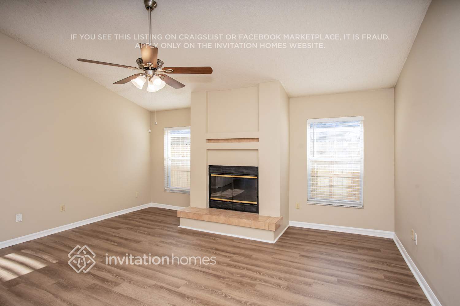 Building Photo - 2005 Dumont Dr