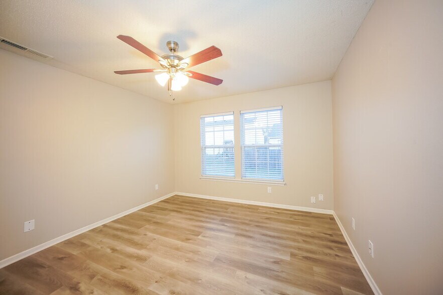 Building Photo - 3018 Everbloom Way