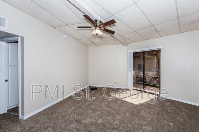 Building Photo - 210 E 600 S