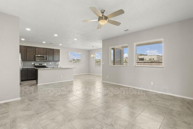 Building Photo - 5643 Linq Place Northeast