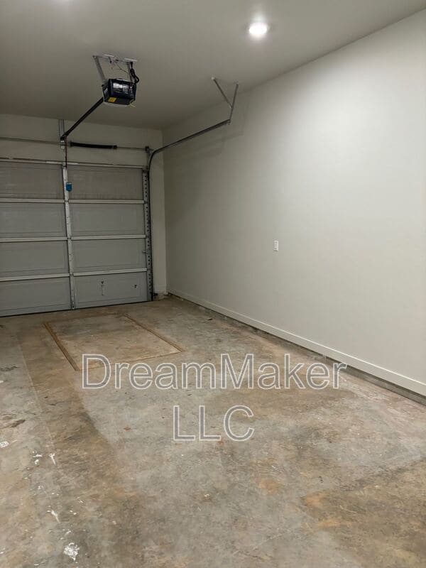 Building Photo - 1028 Varenna Ln