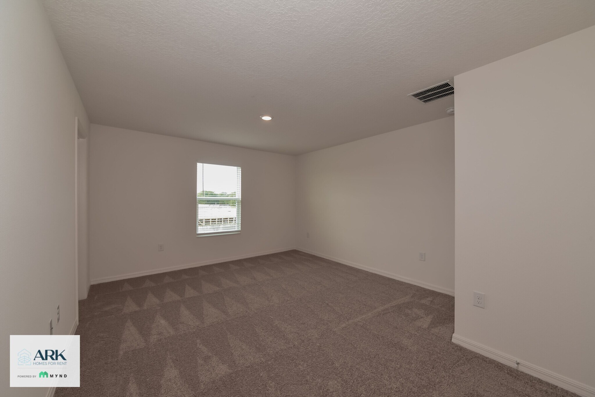 Building Photo - 5319 New Friendship Pl