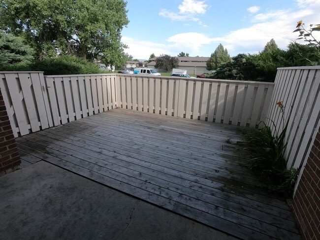 Building Photo - Gunbarrel Great 2 bed/2 bath Ground Floor Condo