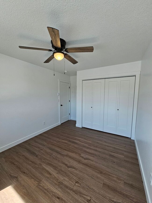 Building Photo - 41 Golf Course Ln