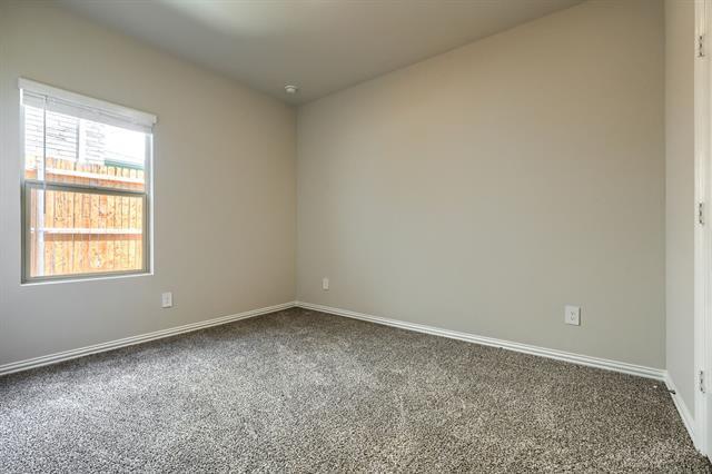Building Photo - 511 Ezra Ln
