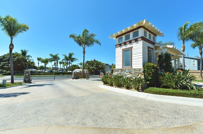 Building Photo - 6941 Waters End Dr