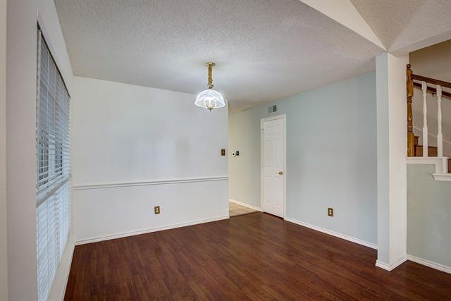 Building Photo - 230 Brittany Dr