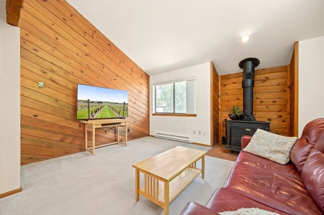Building Photo - Bright & Peaceful 2BR Condo in South Boulder
