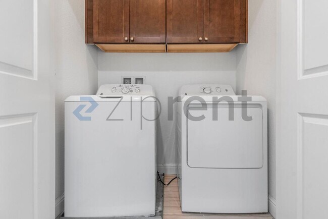 Building Photo - 2954 Worthing Common