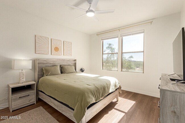 Building Photo - 20100 N 78th Pl