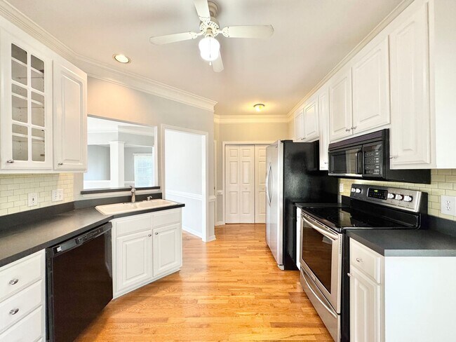 Building Photo - 5208 Autumn Woods Dr