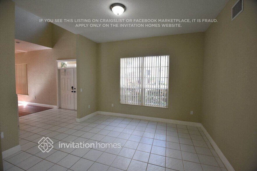 Building Photo - 7420 NW 65th Ln