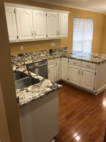 Building Photo - 3021 Patriot Dr