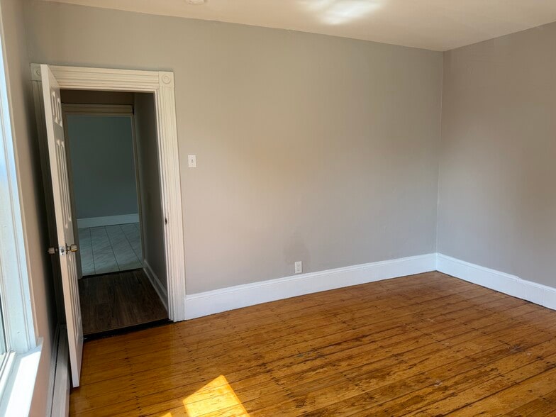 Apt 2: Bedroom 1 - 57 Mozart St