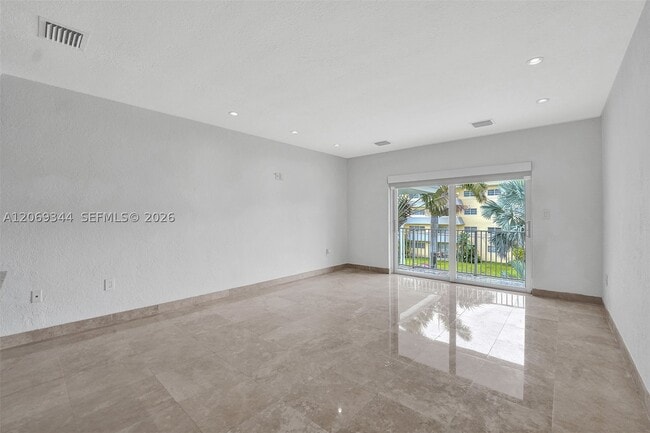 Building Photo - 7401 SW 82nd St