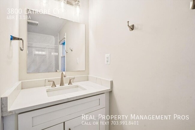 Building Photo - 3800 Latrobe Ct