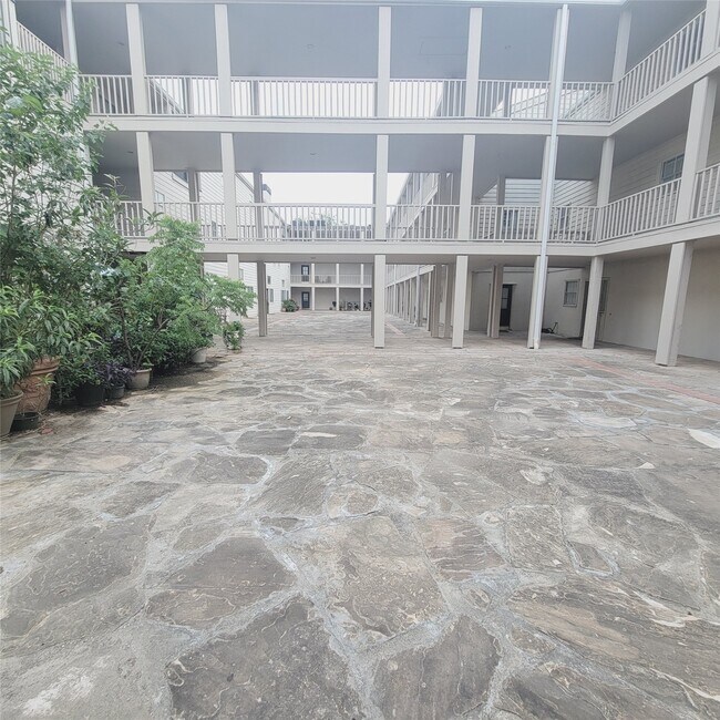 Building Photo - 2333 Bering Dr