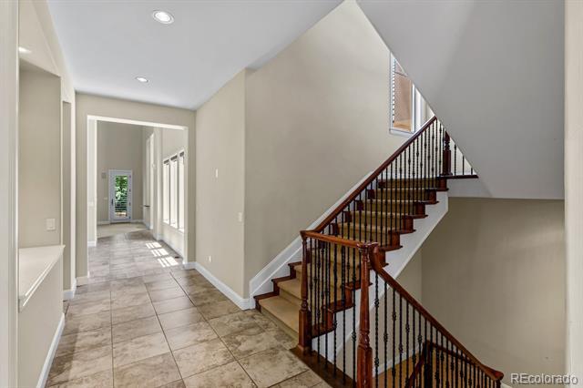 Building Photo - 11 Sommerset Cir