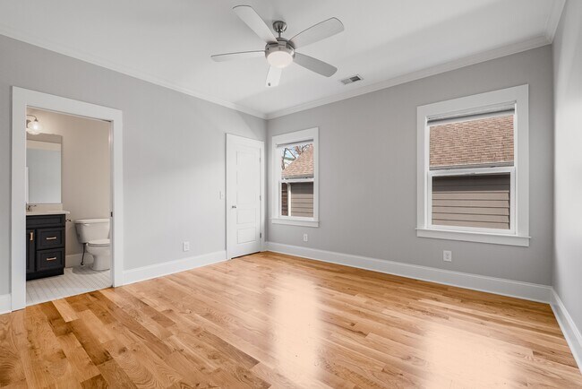 Building Photo - 4604A Michigan Ave