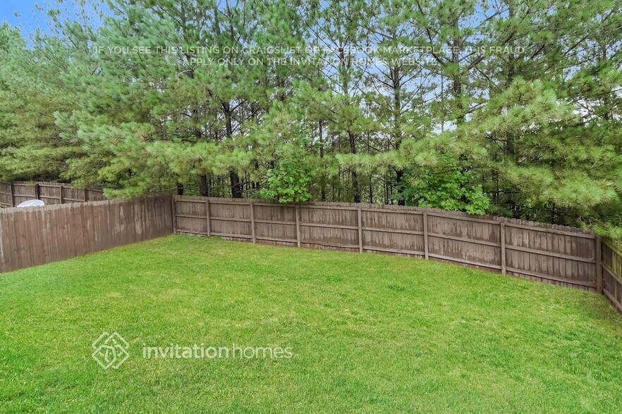 Building Photo - 738 Rockingham Dr