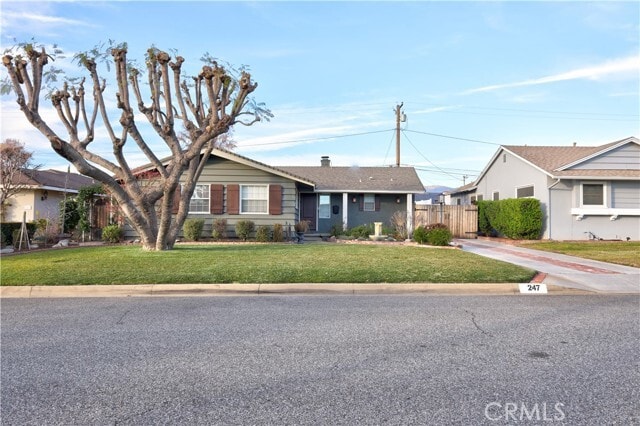 Building Photo - 247 E Hurst St