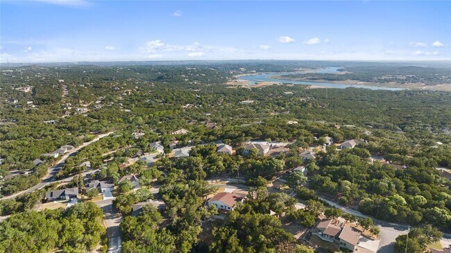 Building Photo - 4404 Longfellow Cove