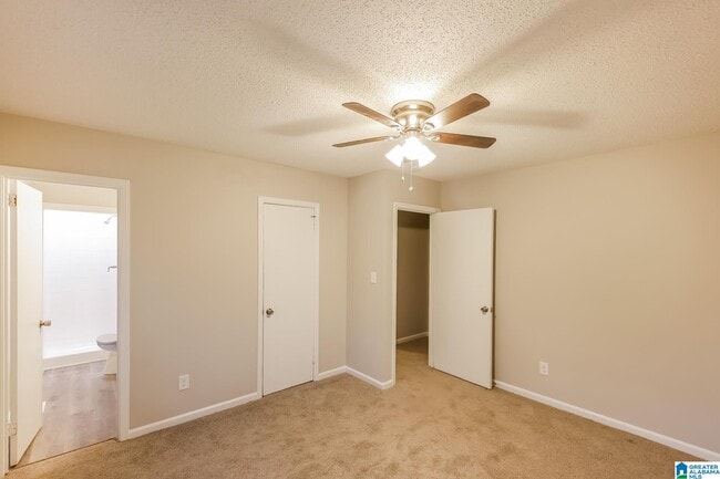 Building Photo - 3033 Carleton Rd